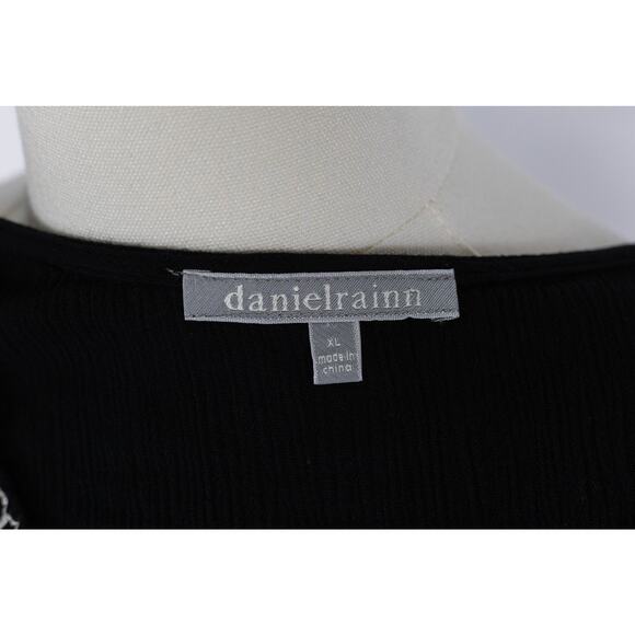 Daniel Rainn Size XL Blouse Sleeveless Tunic Embroidered Black White - Picture 5 of 7